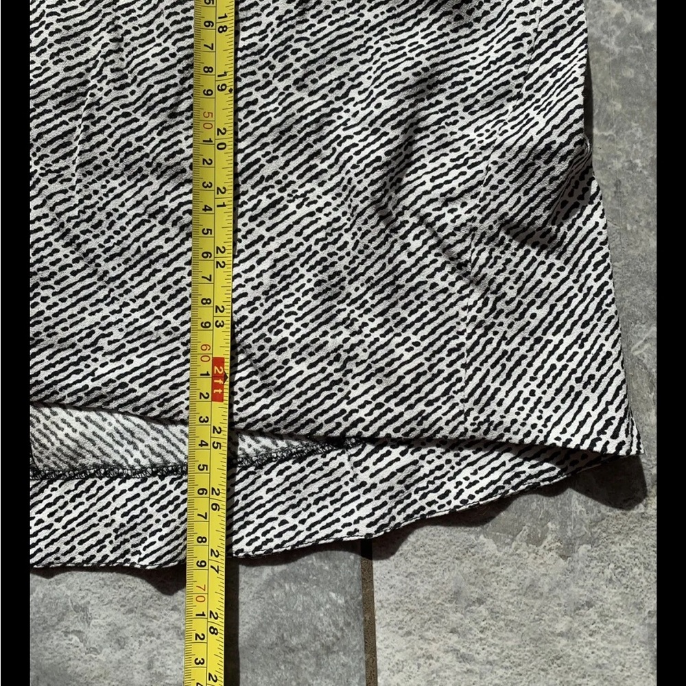 Kin John Lewis monochrome top size 16 - Picture 6 of 6